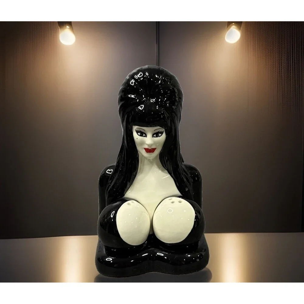 Elvira Mistress of the Dark Ceramic Salt n Pepper Shakers